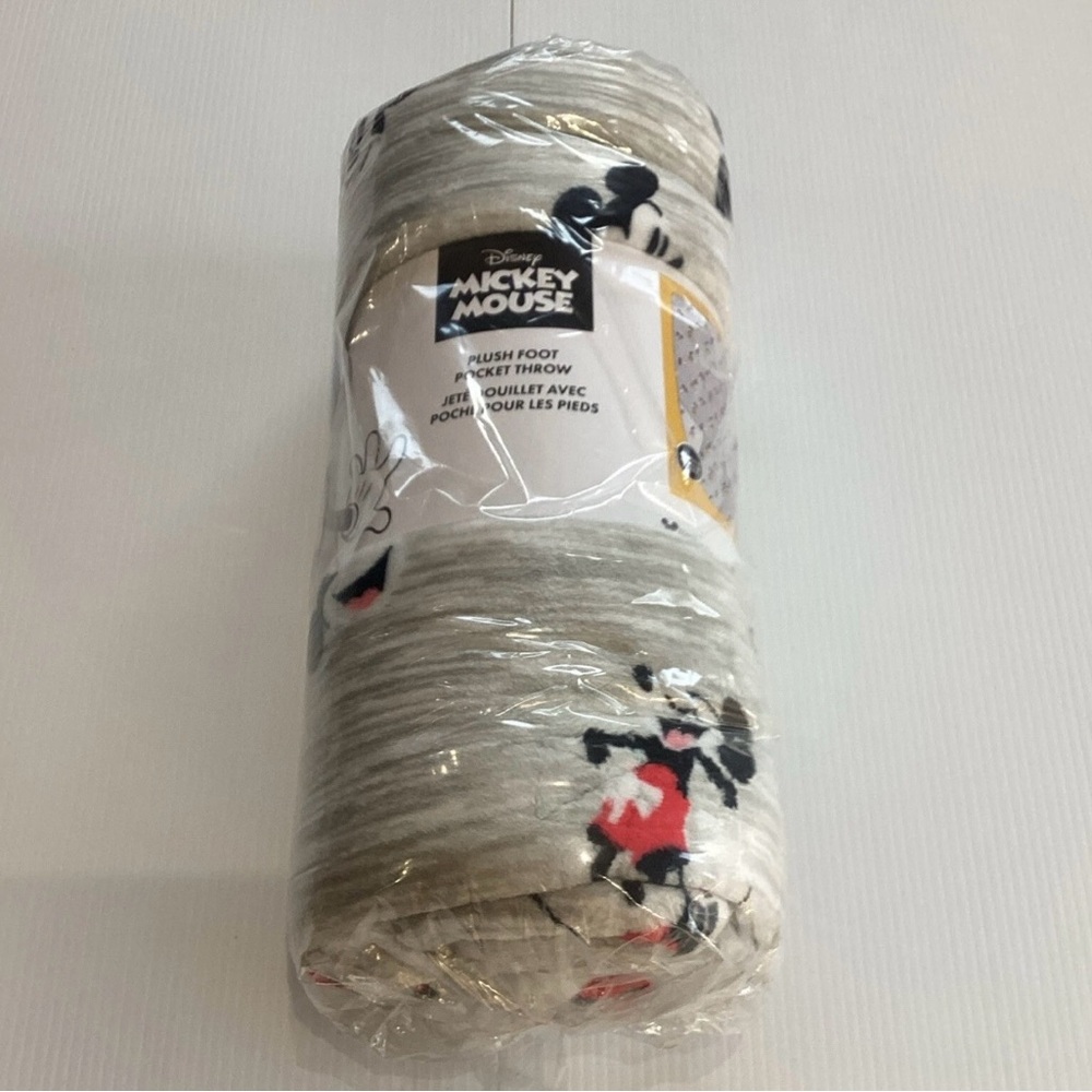 Disney MICKEY Mouse Plush Foot Pocket Throw 50” X 70” NIP